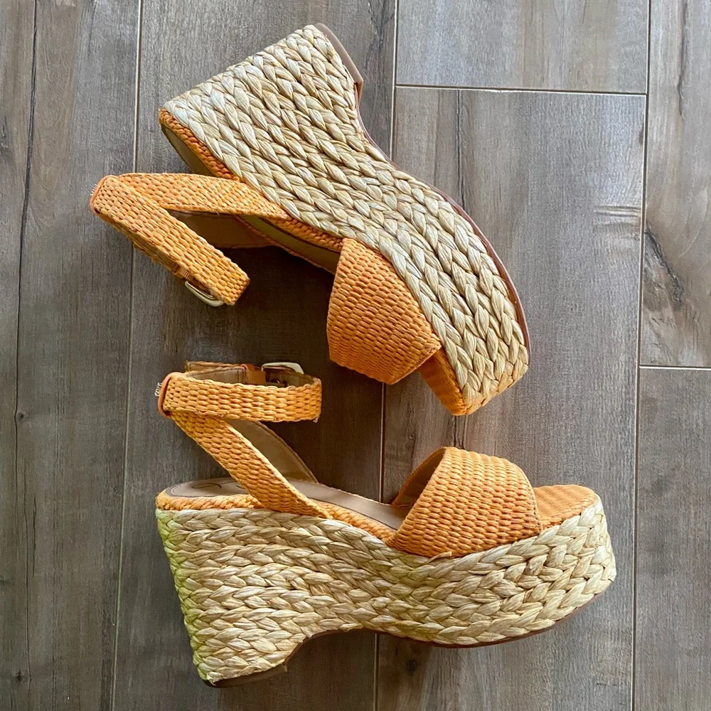 Sam Edelman April Platform Wedge Espadrille Sandal in Mari Gold Raffia